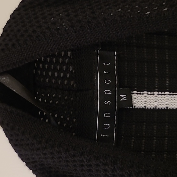 FunSport Black with White Vertical Stripes Long Knit Cardigan Size Medium - Picture 6 of 6